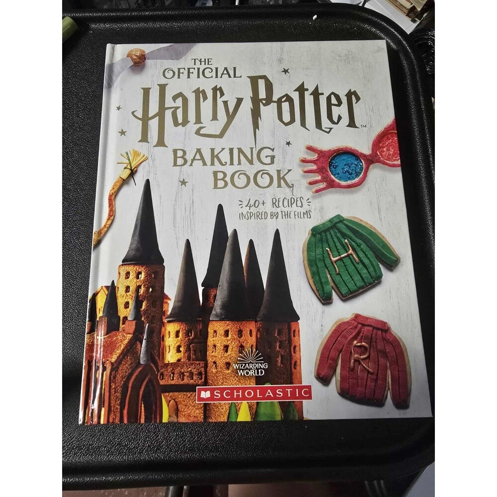 The Official Harry Potter Baking Book by Farrow, Joanna